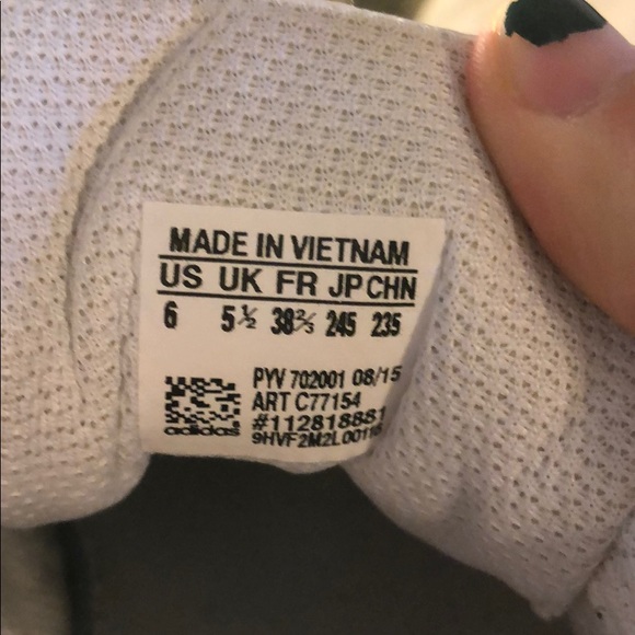 Adidas Superstars - Picture 4 of 4